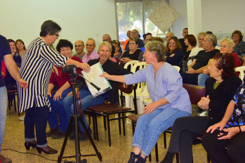 השקת ספר הביכורים של בשמת פרח-פנקס "אדמוות" 30/11/19- 22