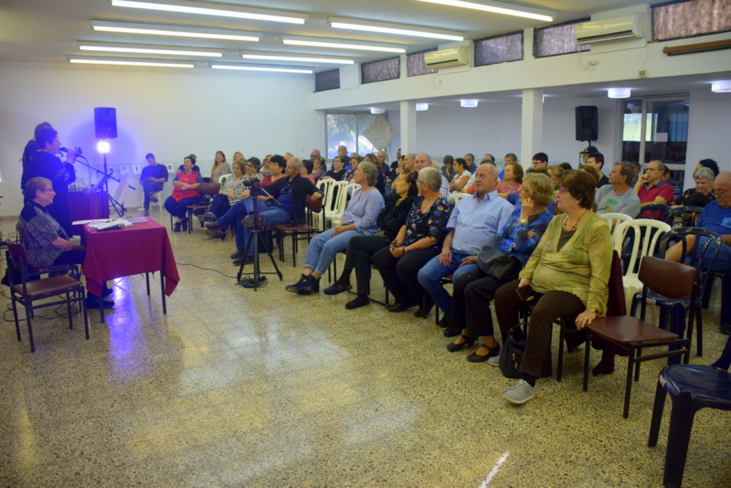 השקת ספר הביכורים של בשמת פרח-פנקס "אדמוות" 30/11/19- 53